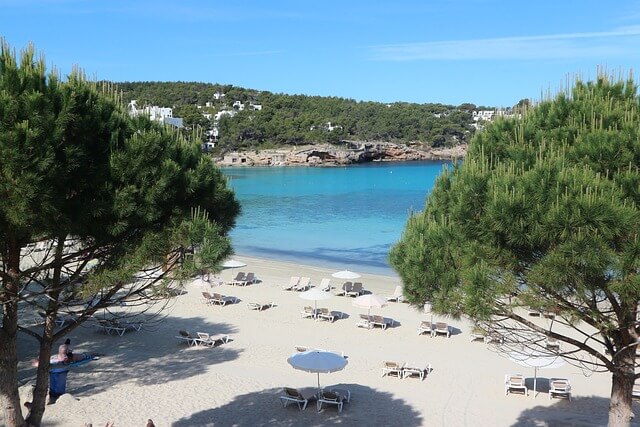 private chauffeur ibiza airport to portinatx