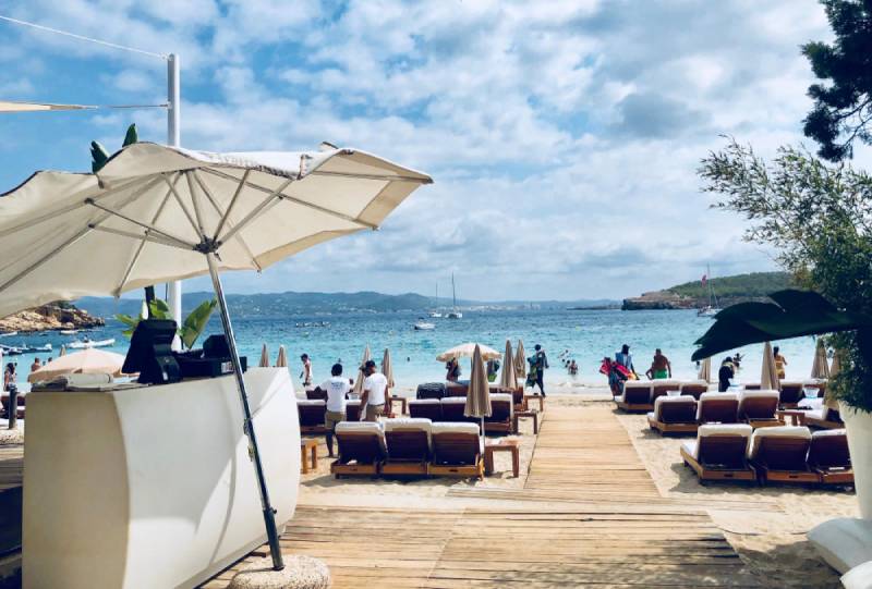 playa d'en bossa ibiza