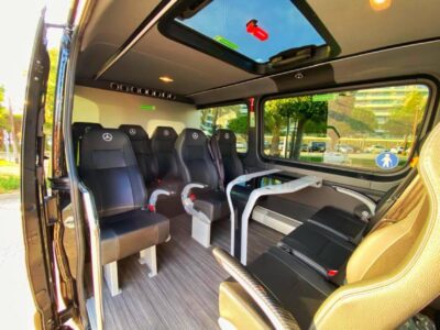 minibus chofer closing parties