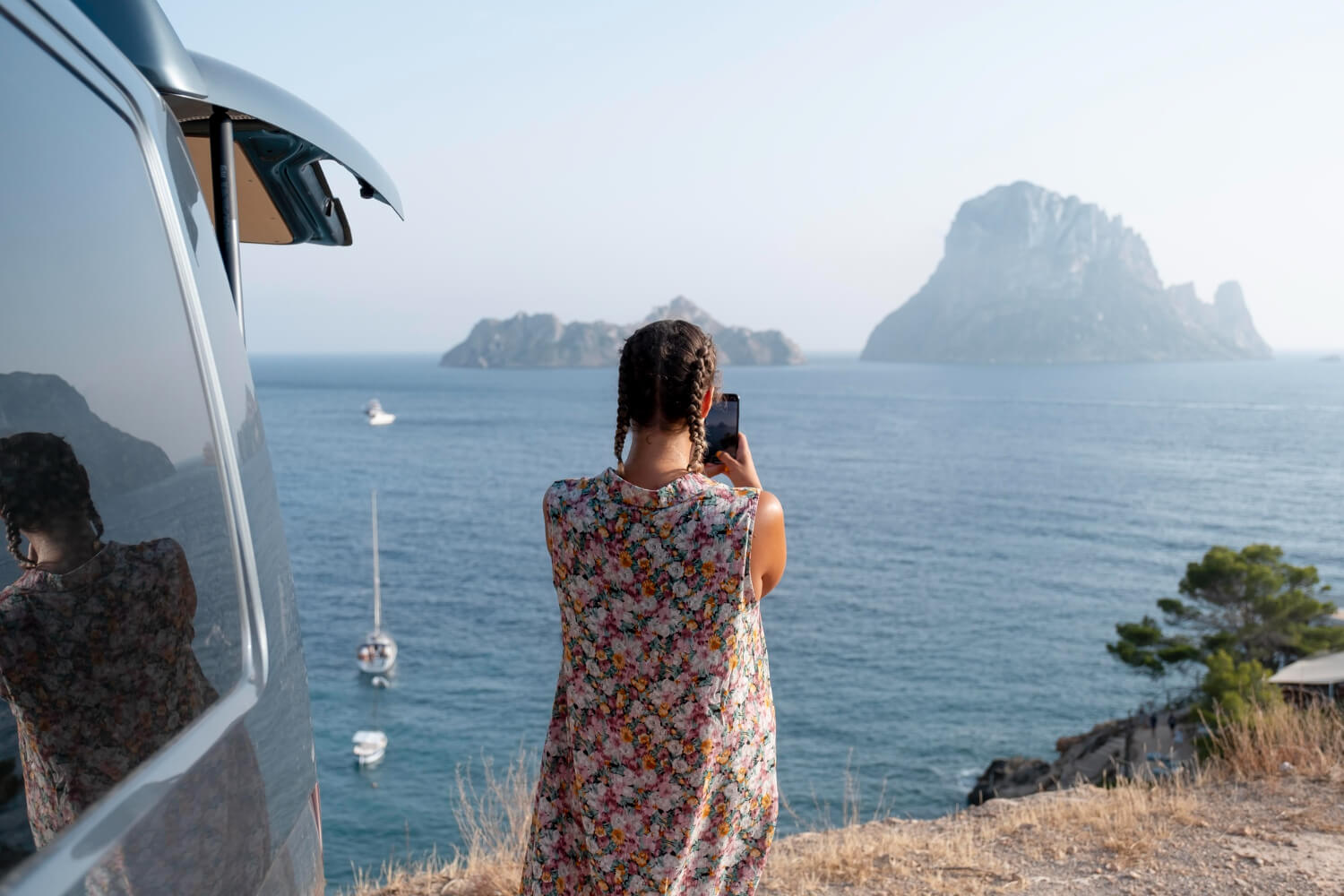 Cómo gestionar tus traslados durante la temporada alta en Ibiza